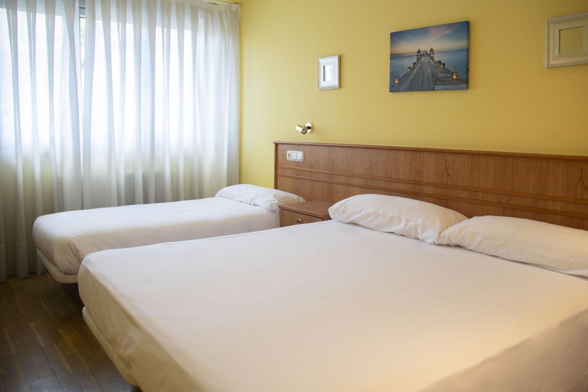 โฮเต็ล เฟนิกซ์ Hotel โอเบียโด ภายนอก รูปภาพ