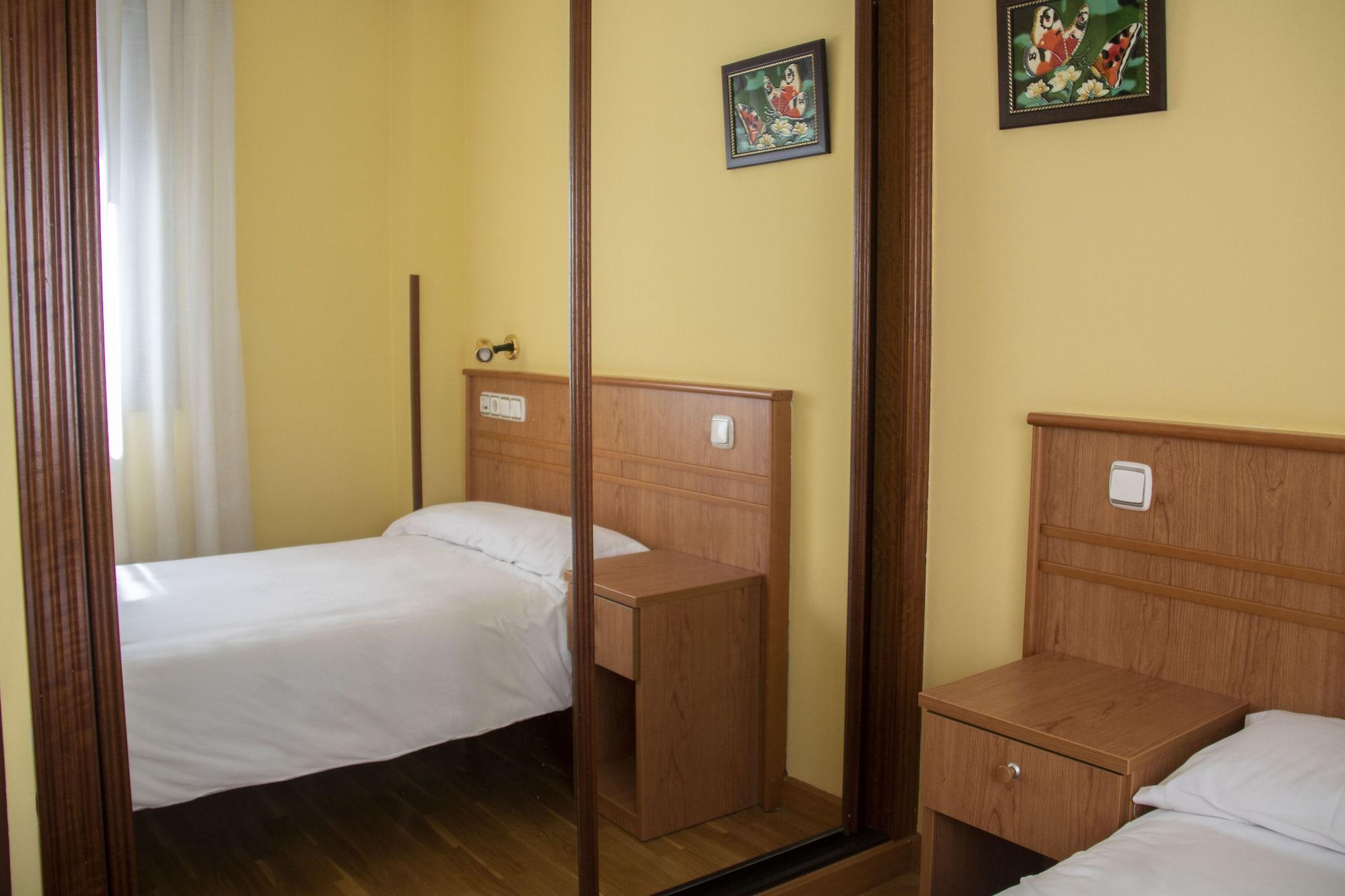โฮเต็ล เฟนิกซ์ Hotel โอเบียโด ภายนอก รูปภาพ