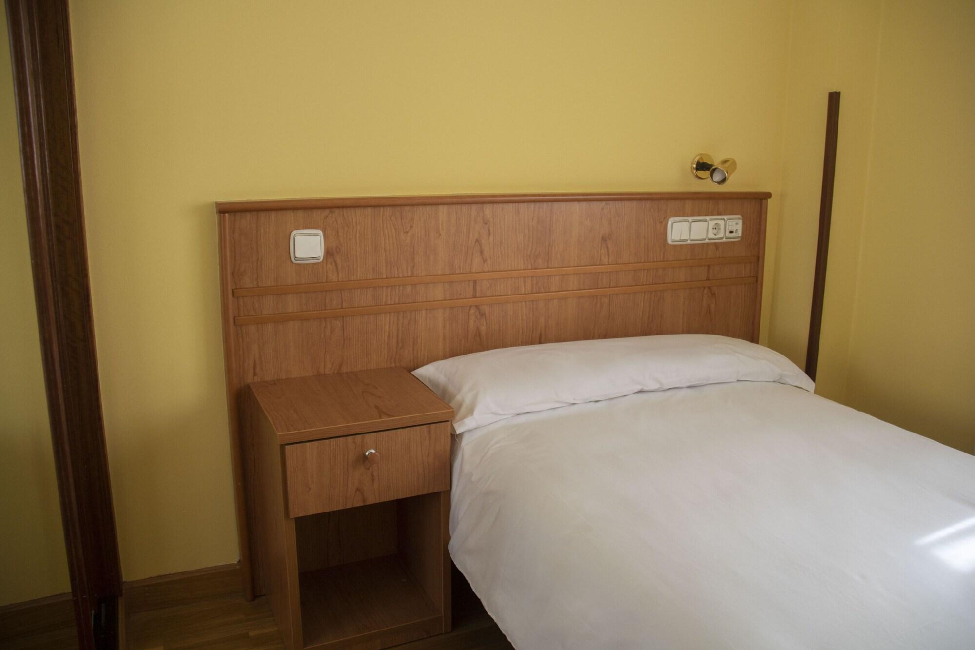 โฮเต็ล เฟนิกซ์ Hotel โอเบียโด ภายนอก รูปภาพ